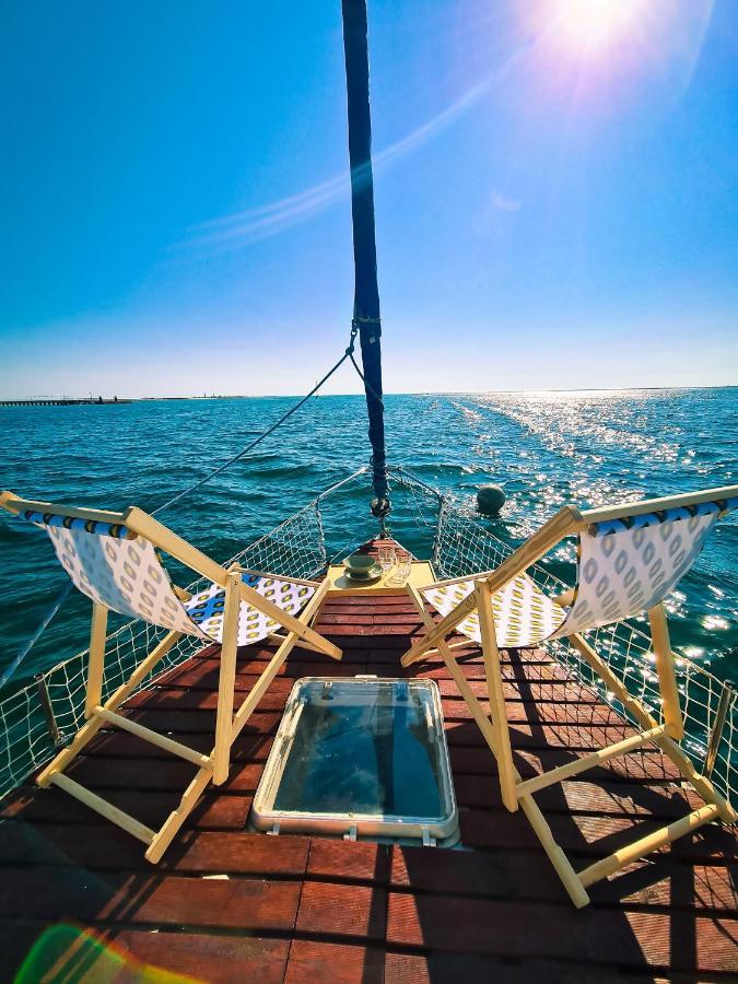 Готель Sirius - Boat House Олян Екстер'єр фото